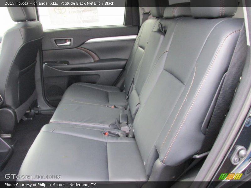 Attitude Black Metallic / Black 2015 Toyota Highlander XLE