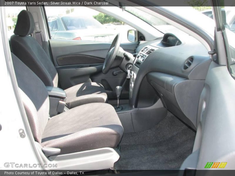 Silver Streak Mica / Dark Charcoal 2007 Toyota Yaris Sedan
