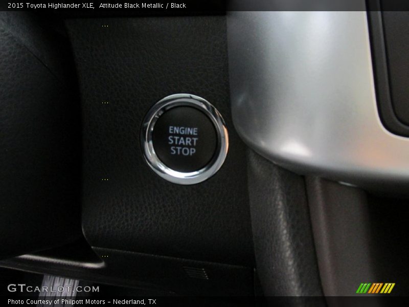 Attitude Black Metallic / Black 2015 Toyota Highlander XLE