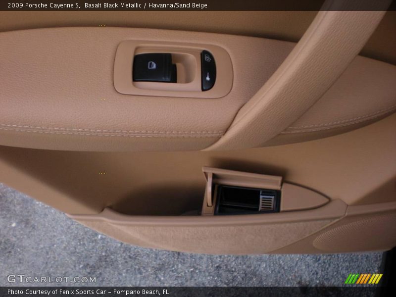 Basalt Black Metallic / Havanna/Sand Beige 2009 Porsche Cayenne S