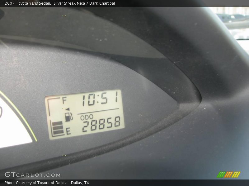 Silver Streak Mica / Dark Charcoal 2007 Toyota Yaris Sedan