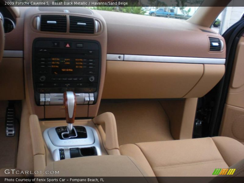 Basalt Black Metallic / Havanna/Sand Beige 2009 Porsche Cayenne S