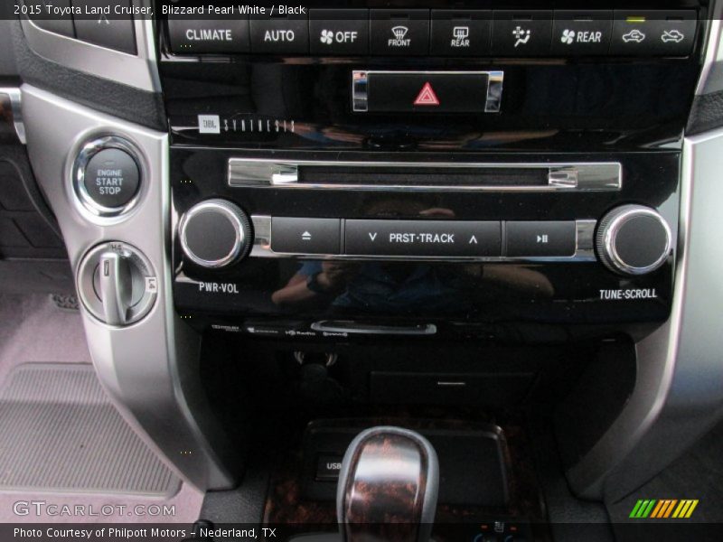 Controls of 2015 Land Cruiser 