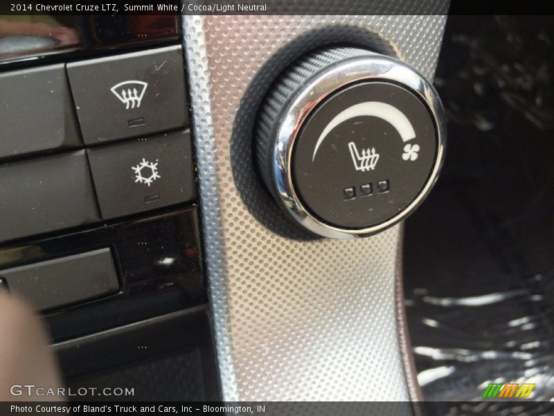 Summit White / Cocoa/Light Neutral 2014 Chevrolet Cruze LTZ