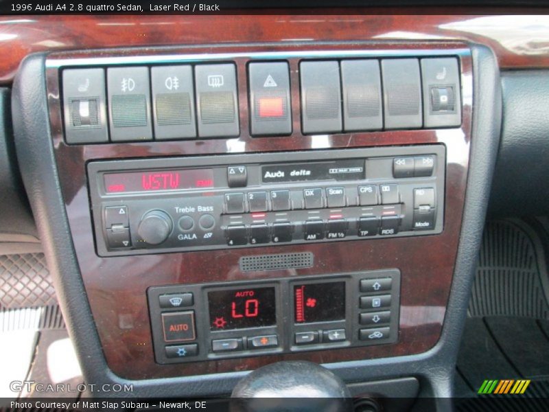 Controls of 1996 A4 2.8 quattro Sedan