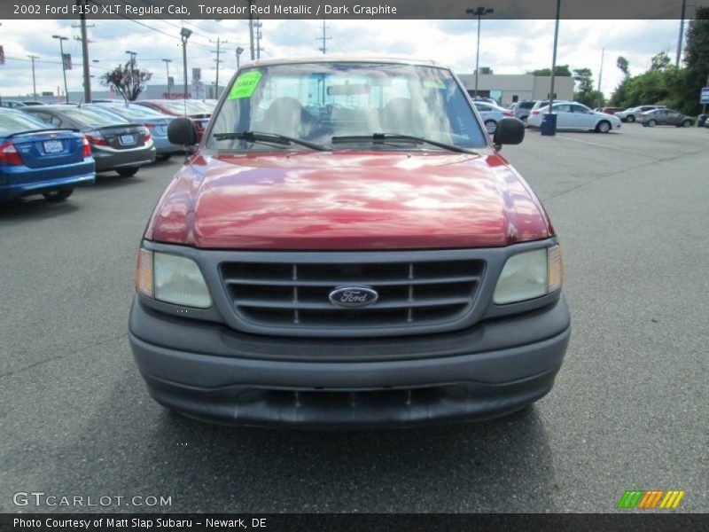 Toreador Red Metallic / Dark Graphite 2002 Ford F150 XLT Regular Cab