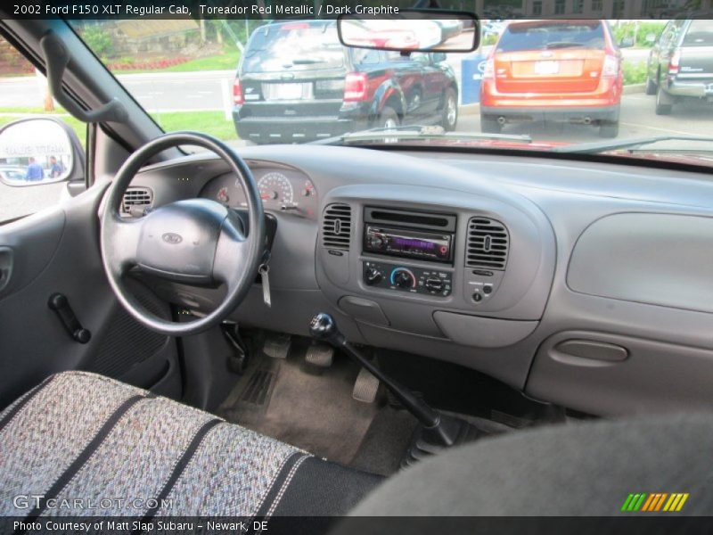 Toreador Red Metallic / Dark Graphite 2002 Ford F150 XLT Regular Cab