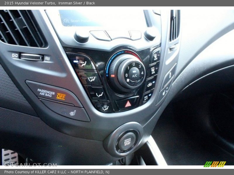 Ironman Silver / Black 2015 Hyundai Veloster Turbo