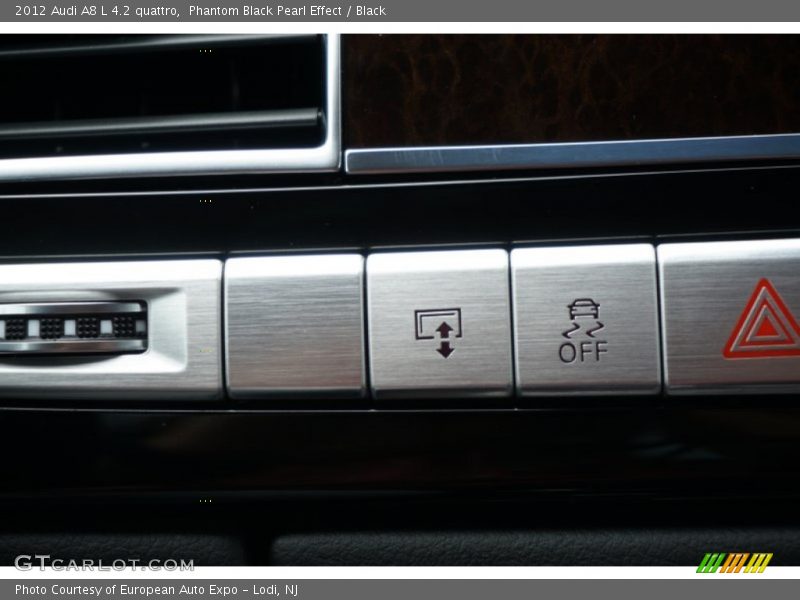 Phantom Black Pearl Effect / Black 2012 Audi A8 L 4.2 quattro