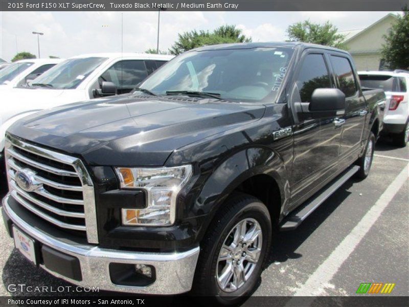 Tuxedo Black Metallic / Medium Earth Gray 2015 Ford F150 XLT SuperCrew