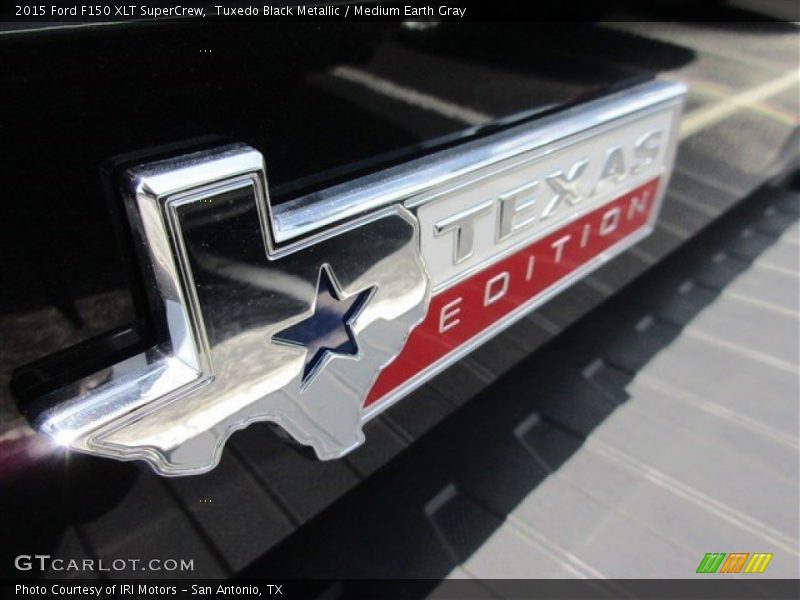 Tuxedo Black Metallic / Medium Earth Gray 2015 Ford F150 XLT SuperCrew