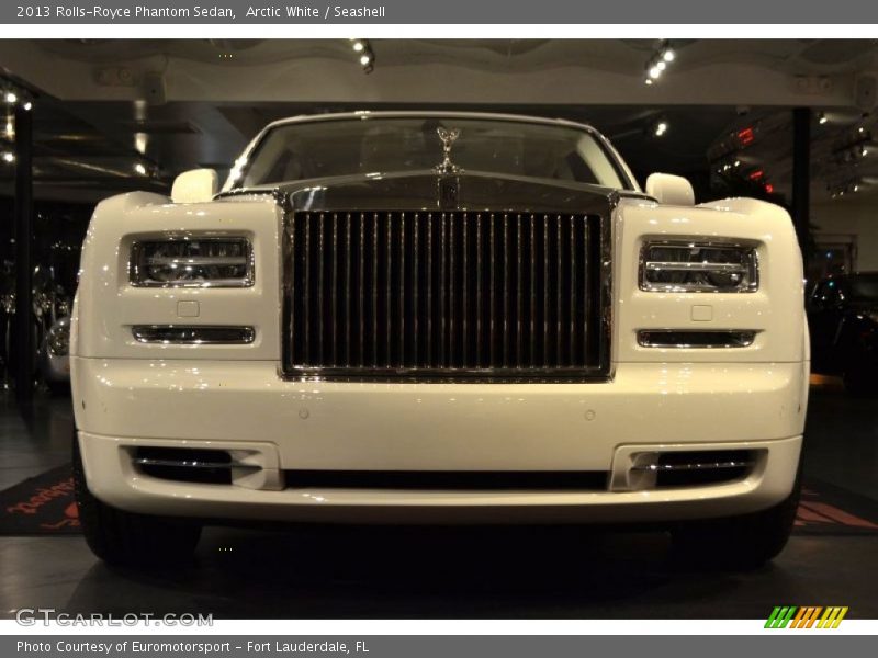 Arctic White / Seashell 2013 Rolls-Royce Phantom Sedan