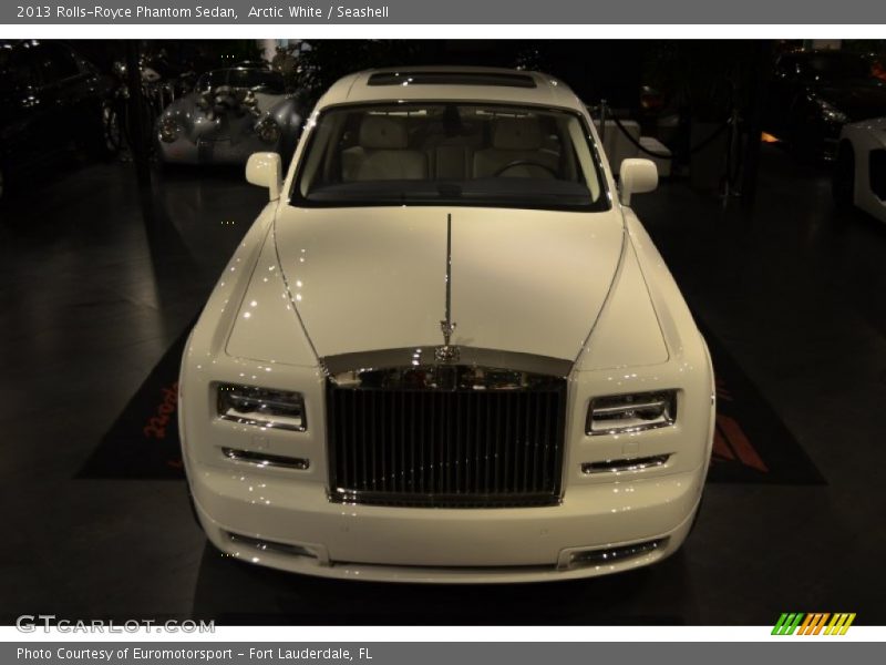 Arctic White / Seashell 2013 Rolls-Royce Phantom Sedan
