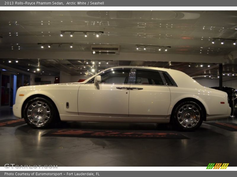 Arctic White / Seashell 2013 Rolls-Royce Phantom Sedan