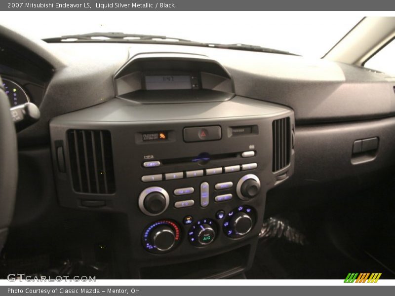 Liquid Silver Metallic / Black 2007 Mitsubishi Endeavor LS