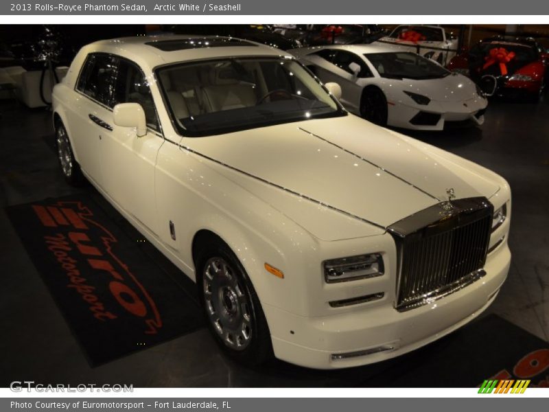 Arctic White / Seashell 2013 Rolls-Royce Phantom Sedan