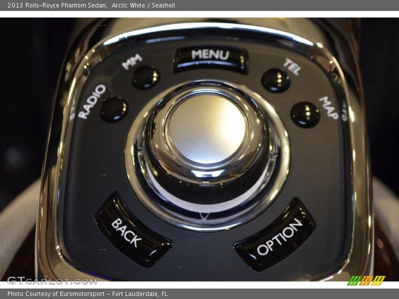 Controls of 2013 Phantom Sedan