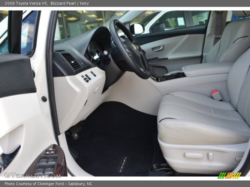 Blizzard Pearl / Ivory 2009 Toyota Venza V6