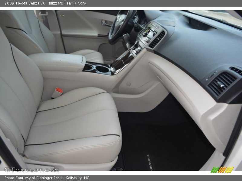 Blizzard Pearl / Ivory 2009 Toyota Venza V6