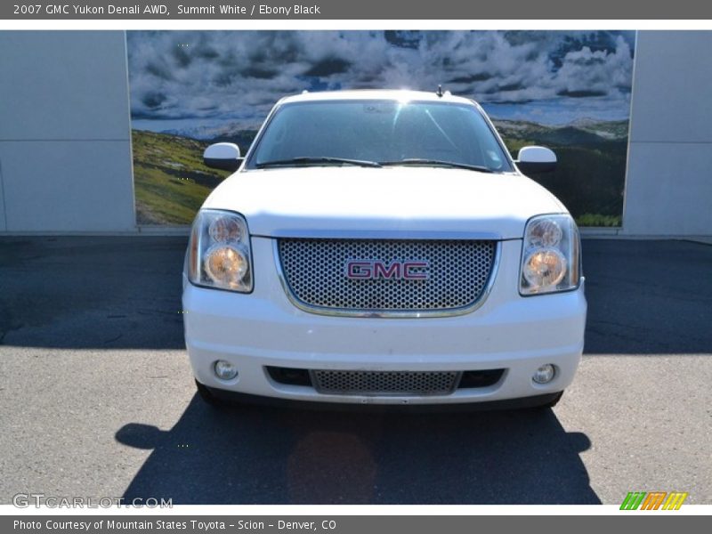 Summit White / Ebony Black 2007 GMC Yukon Denali AWD
