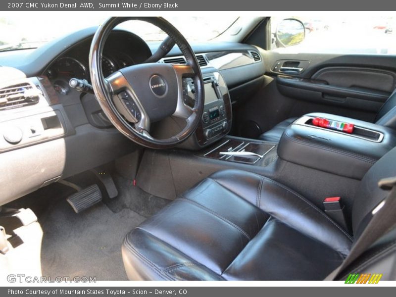 Summit White / Ebony Black 2007 GMC Yukon Denali AWD