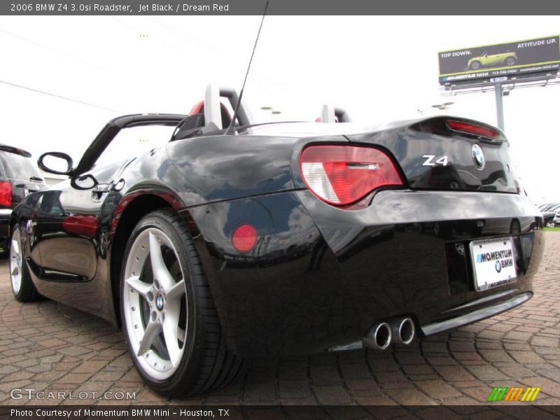 Jet Black / Dream Red 2006 BMW Z4 3.0si Roadster