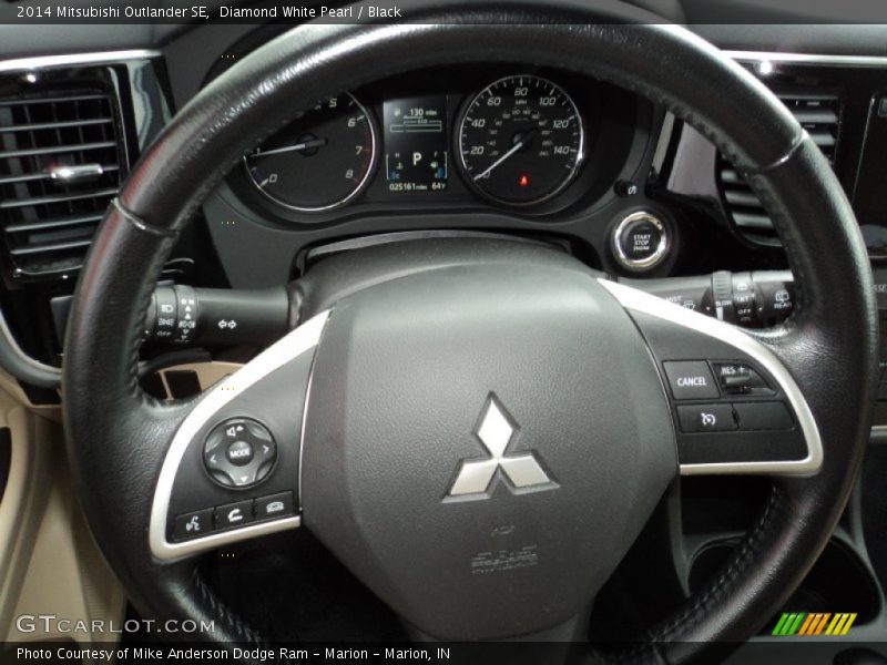 Diamond White Pearl / Black 2014 Mitsubishi Outlander SE