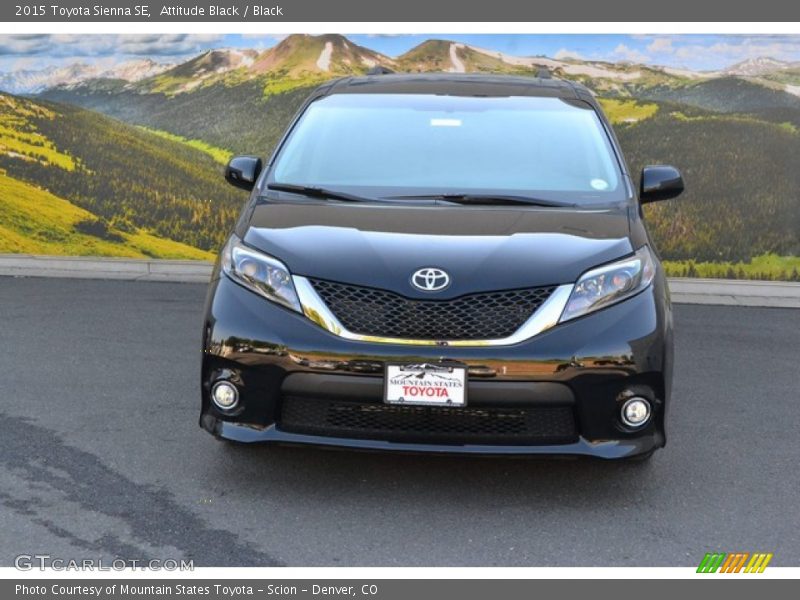 Attitude Black / Black 2015 Toyota Sienna SE