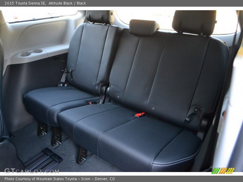 Attitude Black / Black 2015 Toyota Sienna SE