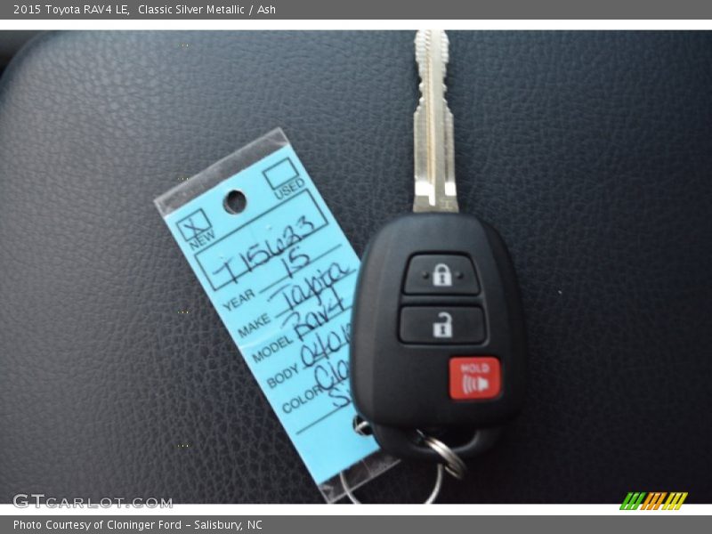 Classic Silver Metallic / Ash 2015 Toyota RAV4 LE