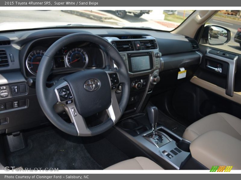 Super White / Sand Beige 2015 Toyota 4Runner SR5