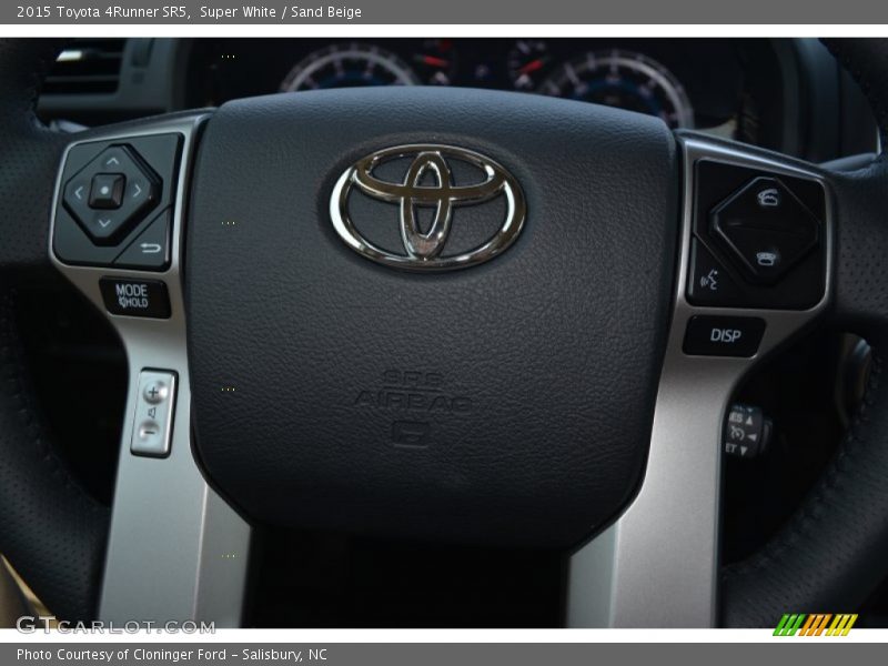 Super White / Sand Beige 2015 Toyota 4Runner SR5