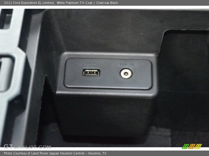 White Platinum Tri-Coat / Charcoal Black 2011 Ford Expedition EL Limited