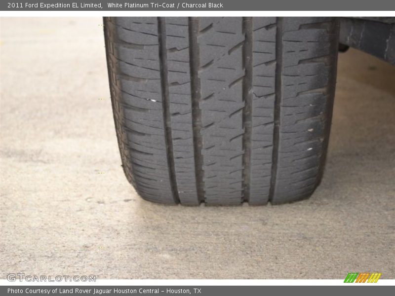 White Platinum Tri-Coat / Charcoal Black 2011 Ford Expedition EL Limited