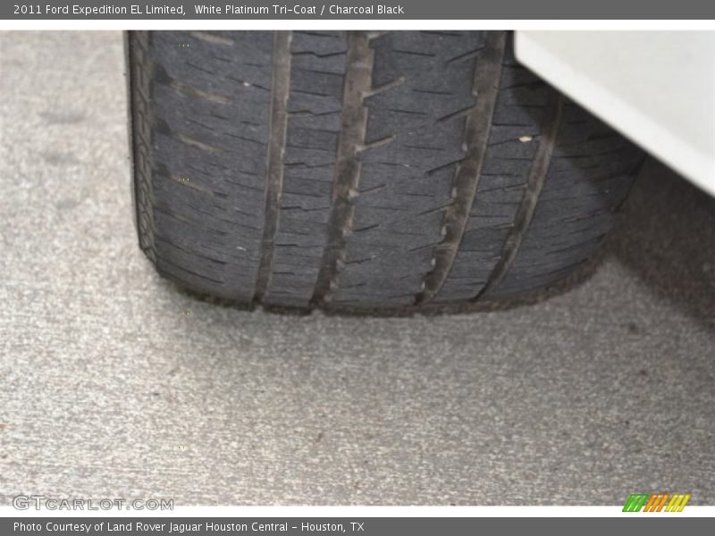 White Platinum Tri-Coat / Charcoal Black 2011 Ford Expedition EL Limited