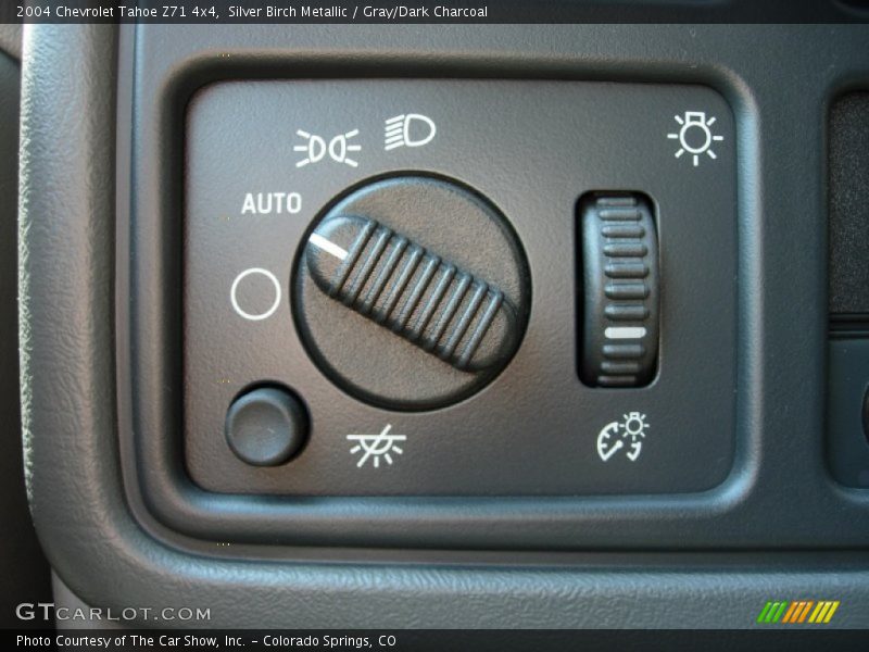 Silver Birch Metallic / Gray/Dark Charcoal 2004 Chevrolet Tahoe Z71 4x4