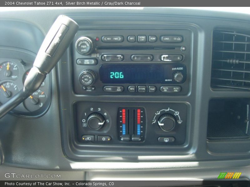 Silver Birch Metallic / Gray/Dark Charcoal 2004 Chevrolet Tahoe Z71 4x4