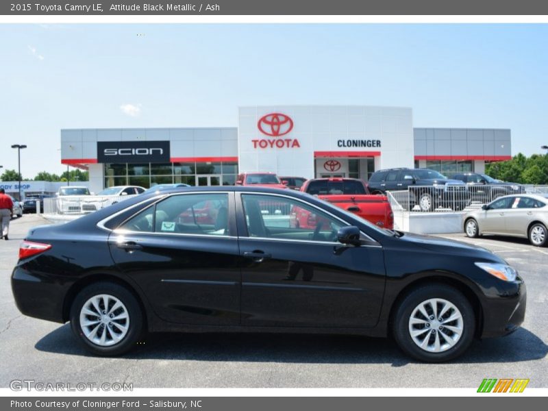Attitude Black Metallic / Ash 2015 Toyota Camry LE