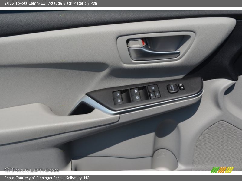 Attitude Black Metallic / Ash 2015 Toyota Camry LE