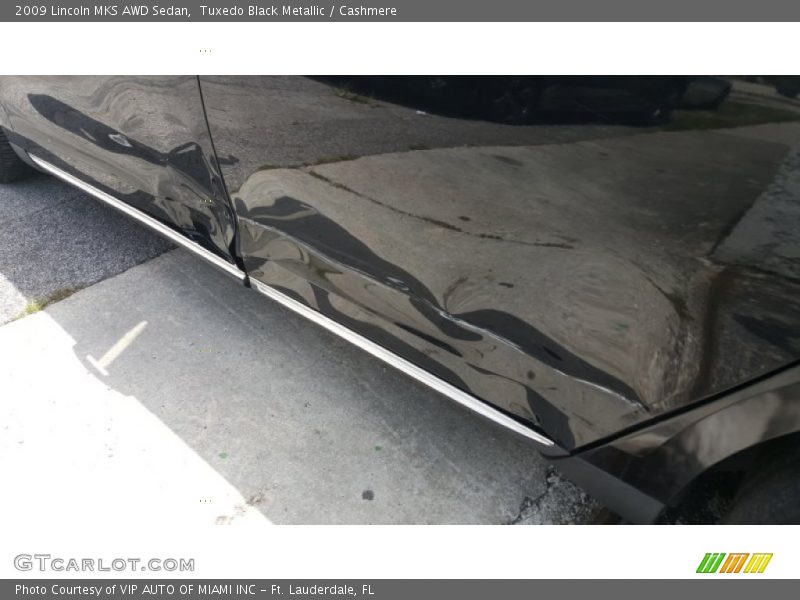 Tuxedo Black Metallic / Cashmere 2009 Lincoln MKS AWD Sedan
