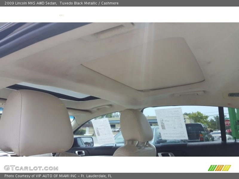 Tuxedo Black Metallic / Cashmere 2009 Lincoln MKS AWD Sedan
