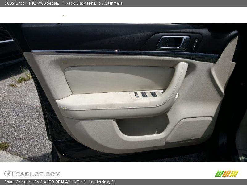 Tuxedo Black Metallic / Cashmere 2009 Lincoln MKS AWD Sedan