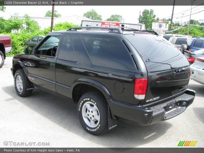 Onyx Black / Graphite 1999 Chevrolet Blazer LS 4x4