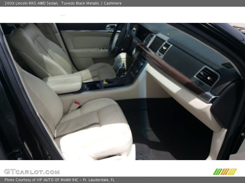 Tuxedo Black Metallic / Cashmere 2009 Lincoln MKS AWD Sedan