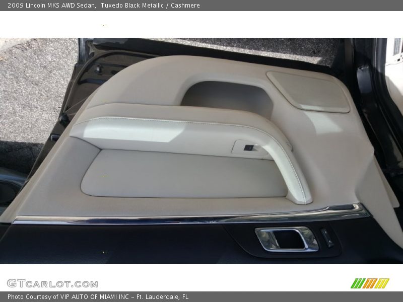 Tuxedo Black Metallic / Cashmere 2009 Lincoln MKS AWD Sedan