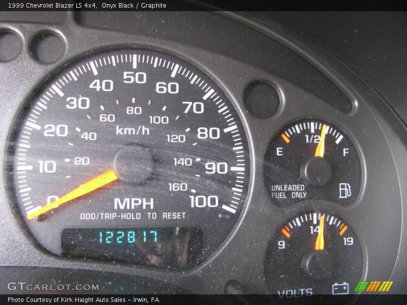 Onyx Black / Graphite 1999 Chevrolet Blazer LS 4x4