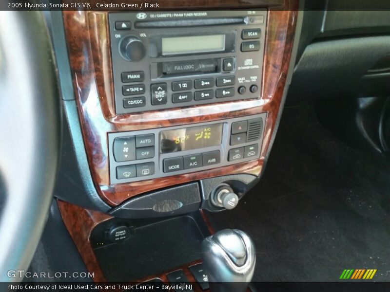 Celadon Green / Black 2005 Hyundai Sonata GLS V6