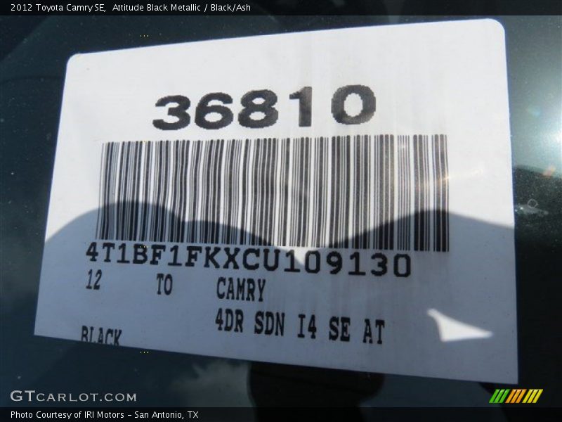 Attitude Black Metallic / Black/Ash 2012 Toyota Camry SE