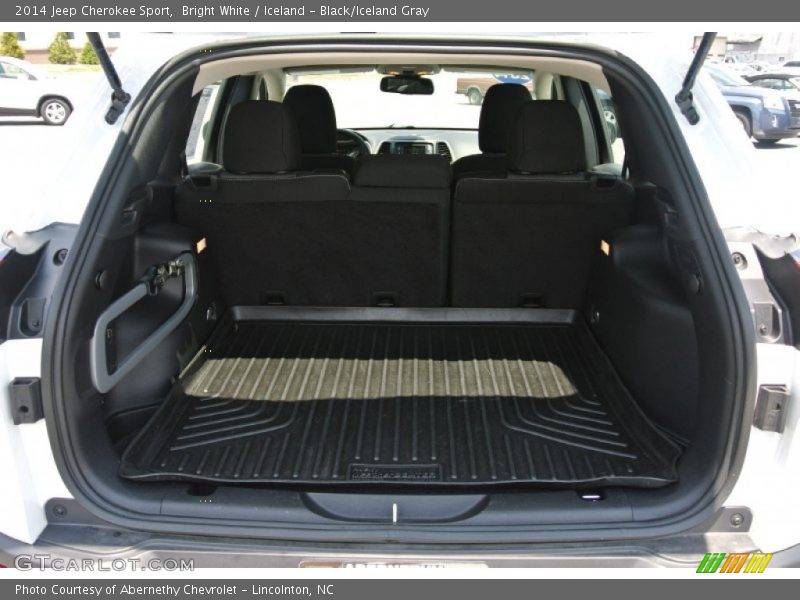 Bright White / Iceland - Black/Iceland Gray 2014 Jeep Cherokee Sport