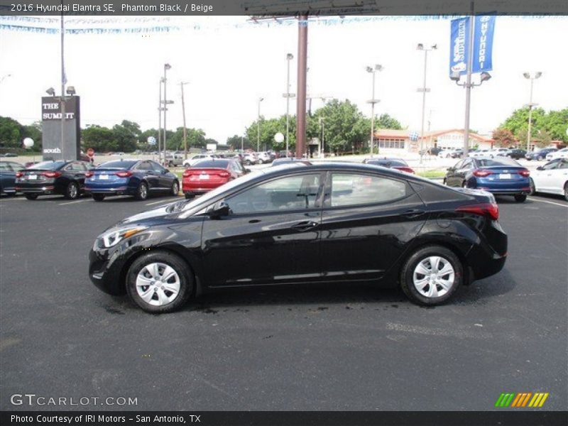 Phantom Black / Beige 2016 Hyundai Elantra SE